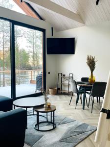 Sauna ja kümblustünniga puhkemaja-MöK Puhkemajad