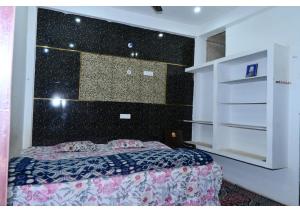 Shree Rajaram Homestay I Nearby Ram Mandir I Ayodhya