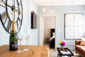 Apartment Seven Pelican House