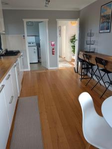 Gladstone gem - Gateway to the Bays North East Tasmania