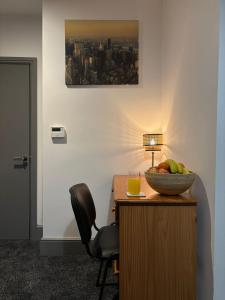 Modern 4 Bed Ensuite Home Fast Wi-Fi Parking Contractors Insurance Families