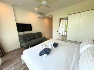 Private apartment at Oceana Resort by Lofty