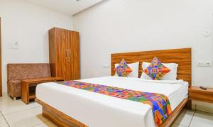 FabHotel Adiyogi Aura