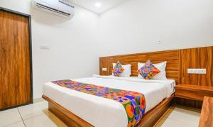 FabHotel Adiyogi Aura