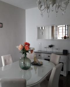 Apartamento Ronda Ríos Rosas Center