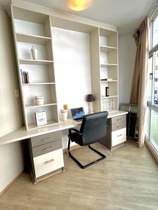 Beach Front Apartment Between Sea Point and Bantry Bay