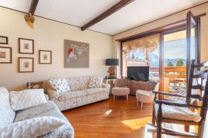 Hostdomus - Skyline Apartment