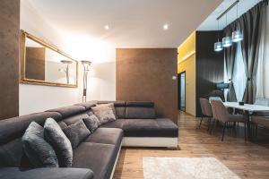 Spacious & Modern 3BR Flat by Andrassy Blvd