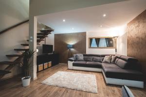 Spacious & Modern 3BR Flat by Andrassy Blvd