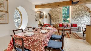 The Stables, Batheaston