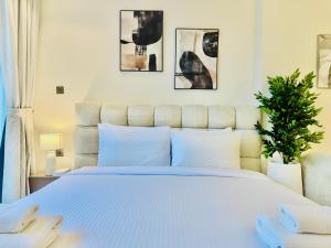 Venduras - Luxe Studio, City Views , Sterling by Omniyat