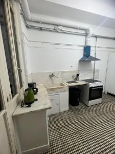 Athens is the New Berlin - Be an Athenian