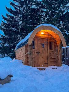 Charming Hideaway With Garden Sauna