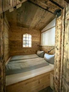 Charming Hideaway With Garden Sauna