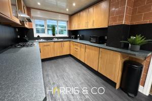 Sandringham & Spa Villa