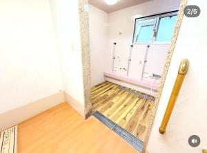 ハイ沖縄金武店トイレお風呂共用 プレオープン中駐車場有 ペット同伴可能長期滞在可能2025年10月より車貸し出しサービス有希望であればお申し付けください