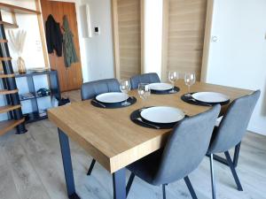 Duplex moderne, chaleureux au calme à Toison dor