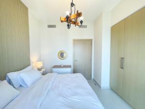 Beautiful apartment by Dubai Mall 161BR-2