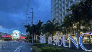Shell Residence Pasay MOA 2br by G&K