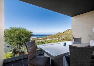 Madeira Mar - "Seaside"