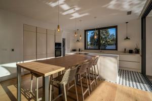 Modern Villa With Pool In Castelnau-Le-Lez