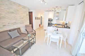 Rabat 15, Oasis de Capistrano Nerja