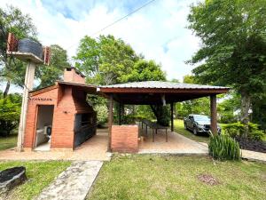Casa quinta en Paso de la Patria-Corrientes