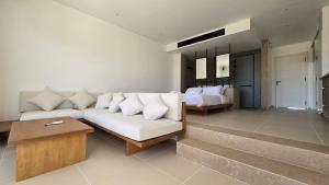 Modern Minimalist Beach & Pool Side Somabay Cabana
