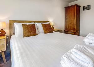 Old Buckenham Country Park