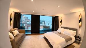 3-bed Charming Soho Penthouse 5min to Oxford Circus Sleep 6