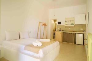 The endless blue hide out