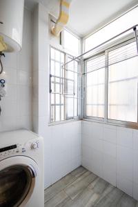 Acogedor Piso de 2 Dormitorios en Sevilla