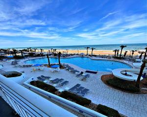 3 BR Wyndham Ocean Walk Resort Daytona 4th Floor