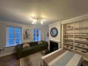 Dublin Central Spacious 2BR Apt in Temple Bar