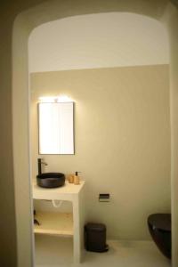 The endless blue experience