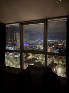 22nd Floor Luxury City Centre Apartment