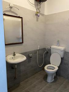 THEE Home Stay Cozy Comforts