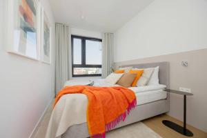 Luxury Apartment with AC in Warsaw by Renters Prestige