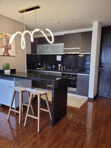 Cedritos smart stay - apartamentos con parking y wi-fi rapido en Bogota