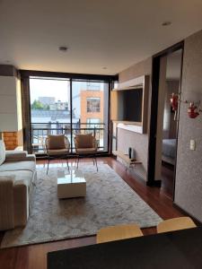 Cedritos smart stay - apartamentos con parking y wi-fi rapido en Bogota