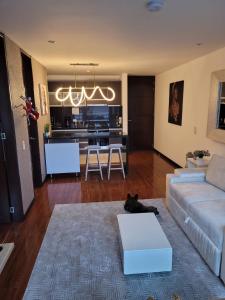 Cedritos smart stay - apartamentos con parking y wi-fi rapido en Bogota