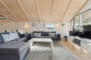 Dog-Friendly Cottage Near Beach And Nature