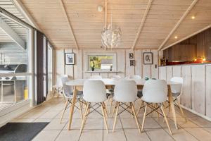 Dog-Friendly Cottage Near Beach And Nature