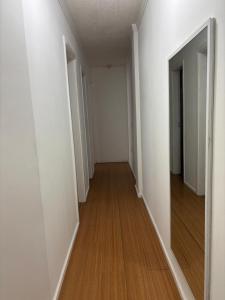 Apto 2 quartos, AR, TV smart, WIFI, garagem, fácil acesso a PRAIA ITAPEMA