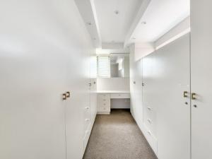 NEW! Bantry Bay Luxurious Villa 50m from the sea