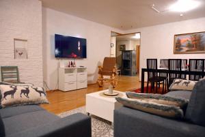 Villa Lehti, piha, pysäköinti, sauna