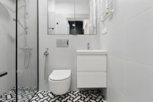 Trendy Getaway Old Town Metro by PolandBnB