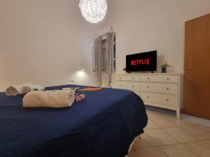 DownTown House by Holiday World