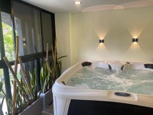 Hotel Ryo 74B Suites