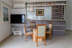 Lindo Apto Beira Mar Martim de Sá - Caraguatatuba